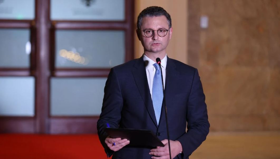 Miratohet projektbuxheti 2024: Paga mesatare 900 euro, rriten fondet per ushtrine dhe bashkite